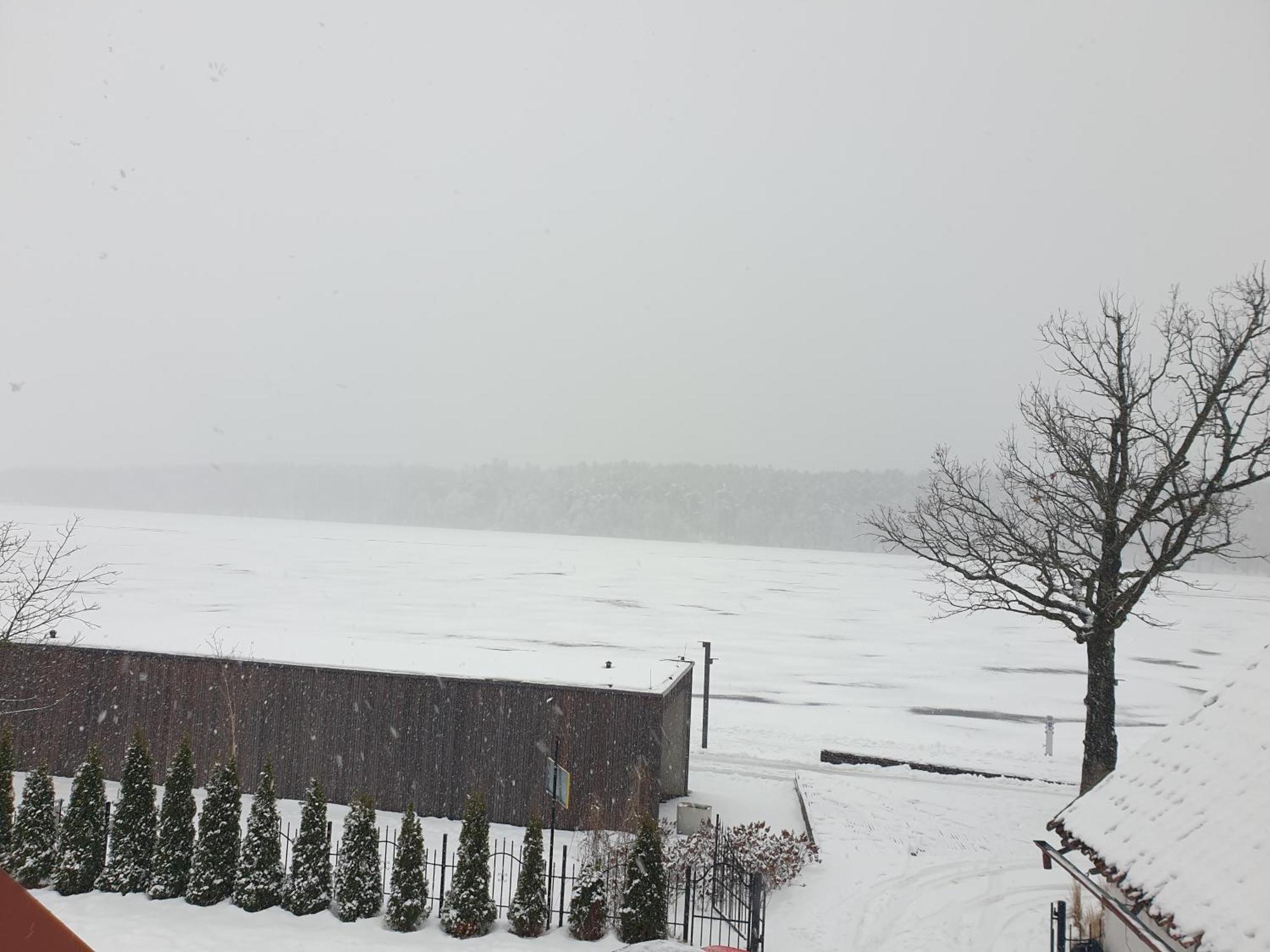 Dom Nad Jeziorem Mikolajki Exterior foto
